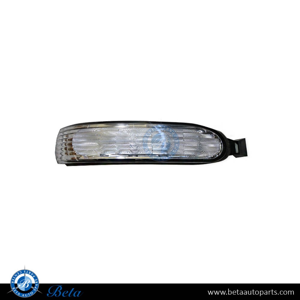 Right Side Mirror Blinker for Mercedes ML-Class W163 2002-2004 models, Part Number 1638200621