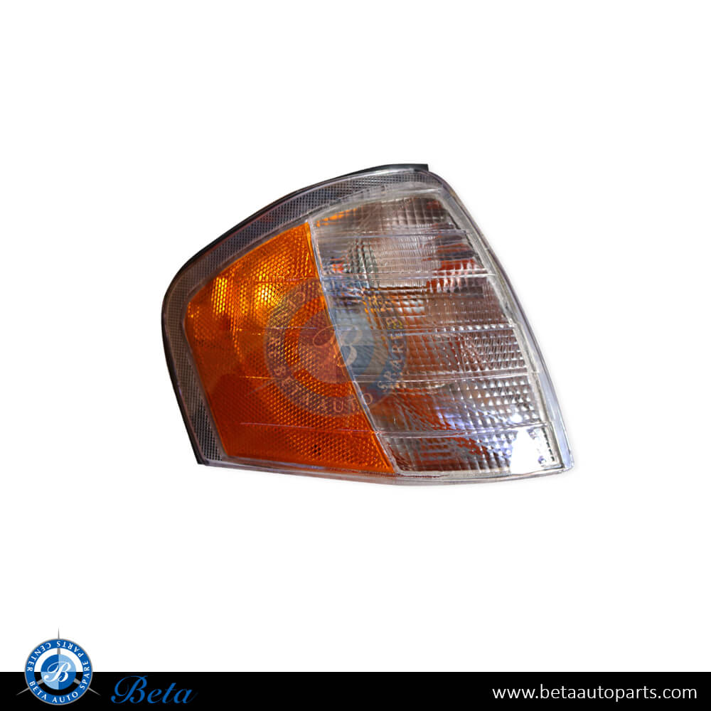 Right Side Corner Lamp - USA Type for Mercedes C-Class W202 1994-2000 models, Part Number 2028261243