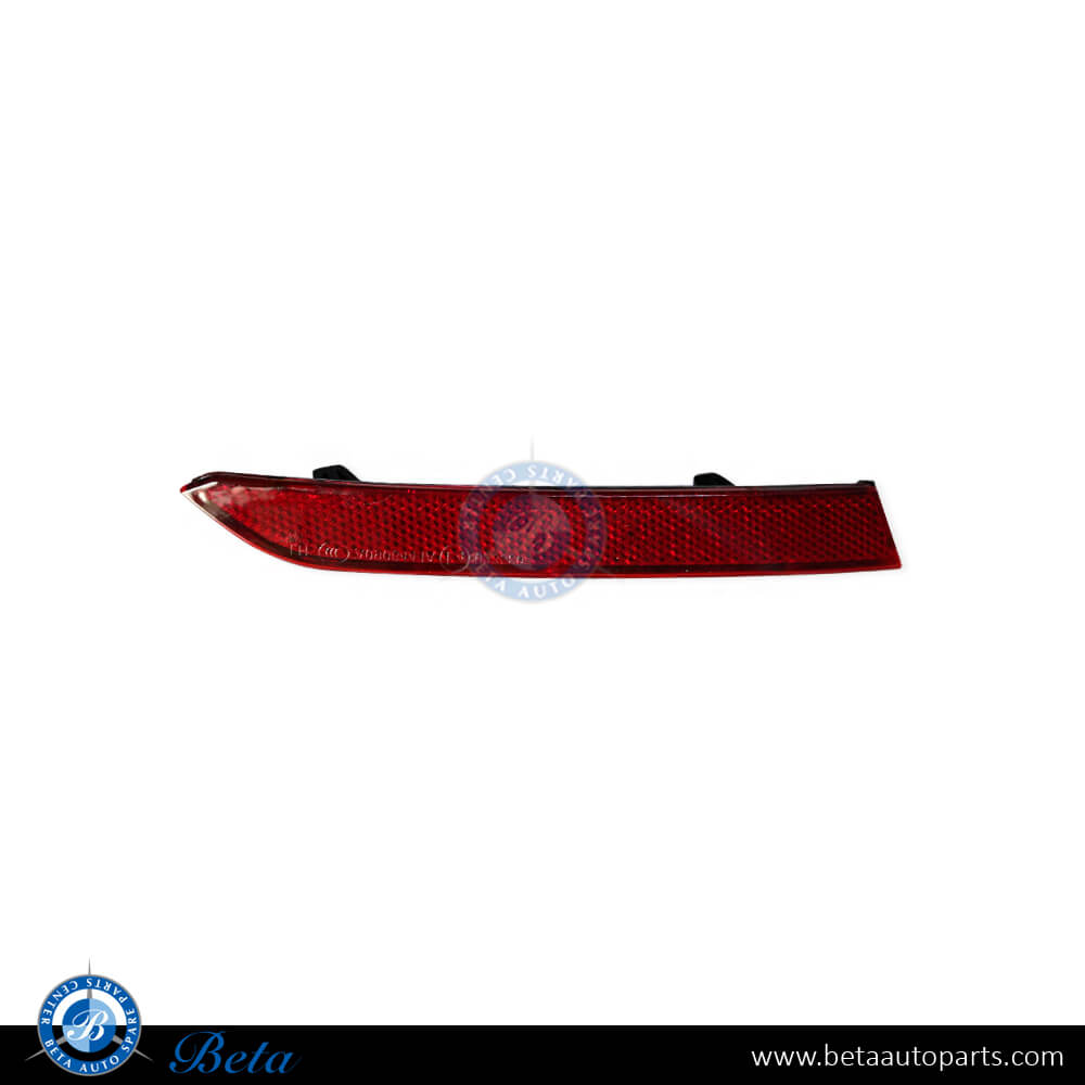 Right Side Rear Bumper Reflector Outer for Volkswagen Passat 2015-2019 models, Part Number 3G0945106A