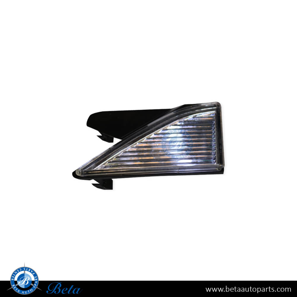 Right Side Front Bumper Reflector USA type for Volkswagen Passat 2016-Up models, Part Number 561941778C