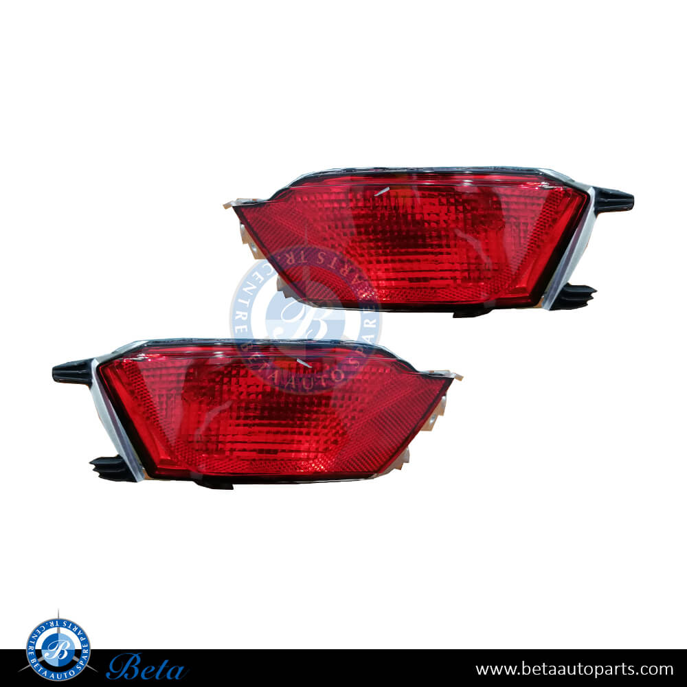 Rear Bumper Reflectors for Range Rover Sport 2013-2017 models, Part Number LR043983 / LR043985